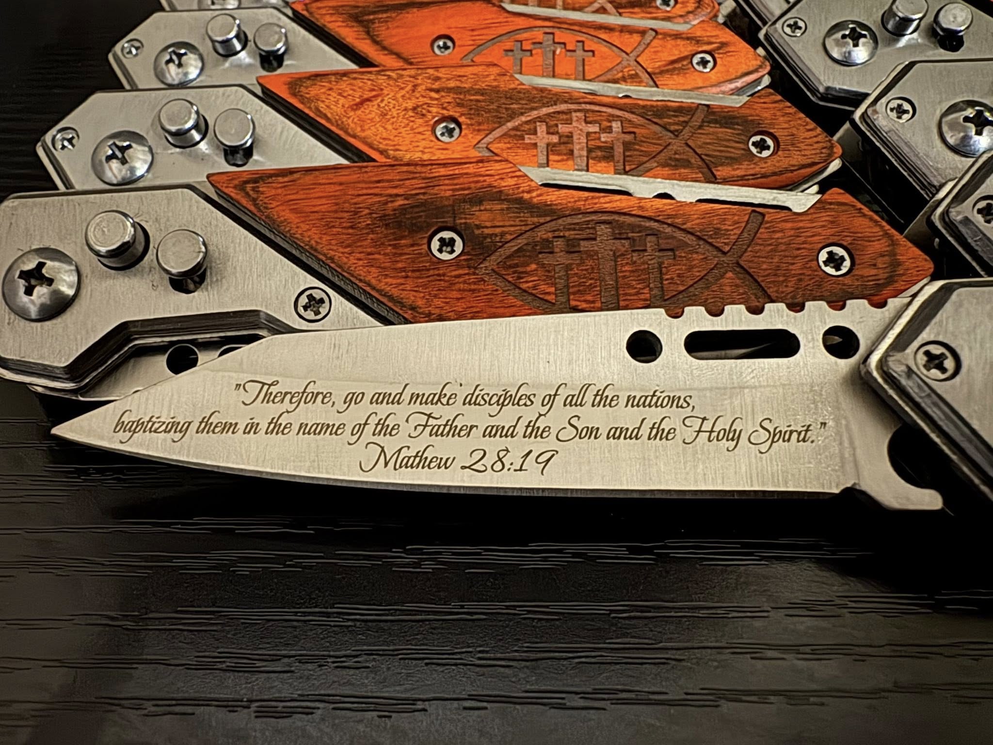 Custom Engraved Knives – Personalized Your Way