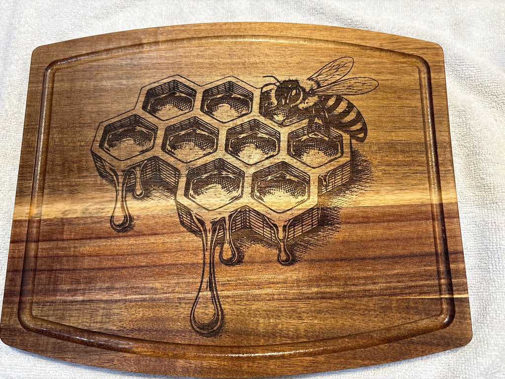 Engraved Honeybee Acacia Cutting Board 🐝
